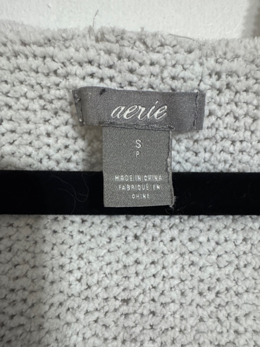 Aerie Light Gray Hooded V-Neck Knit Oversized Pullover size small. - Picture 4 of 12
